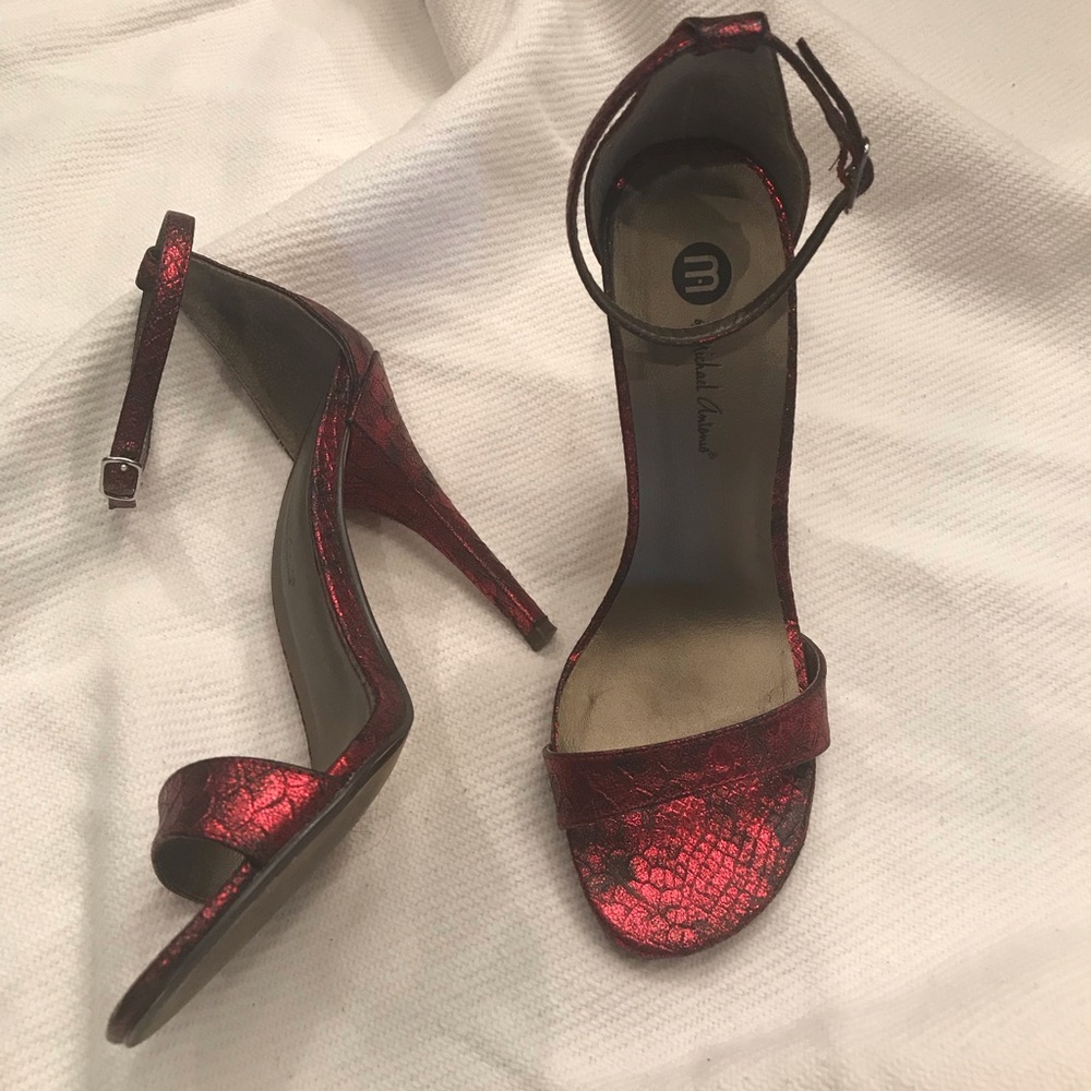 Michael Antonio Heels